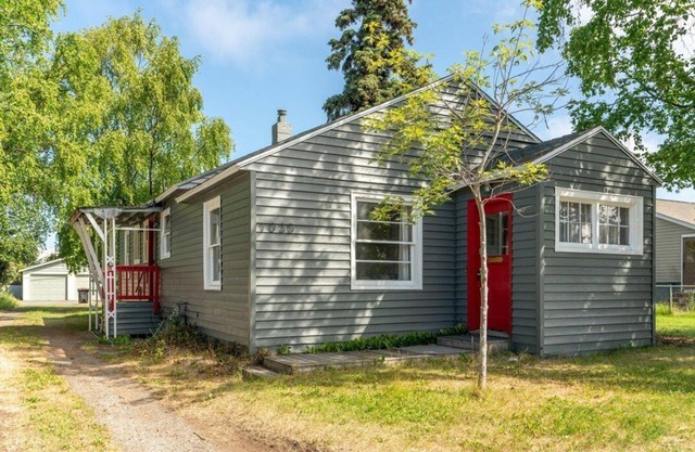 1940s Charming Two-Story Downtown Anchorage Home
