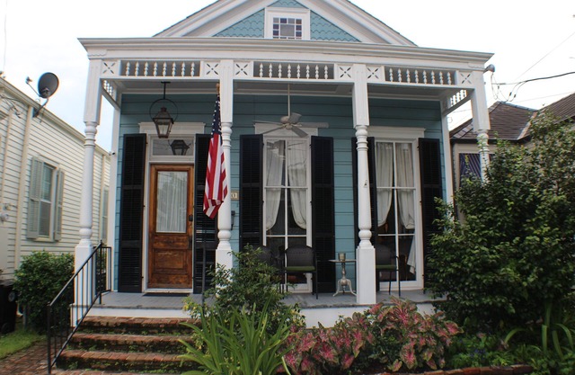 19th Century New Orleans Shot Gun House