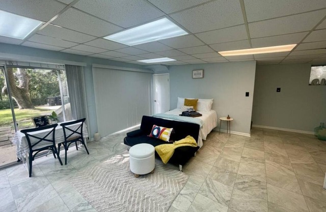 1BR 1BA in Tallahassee Midtown close to FAMU, FSU and TMH