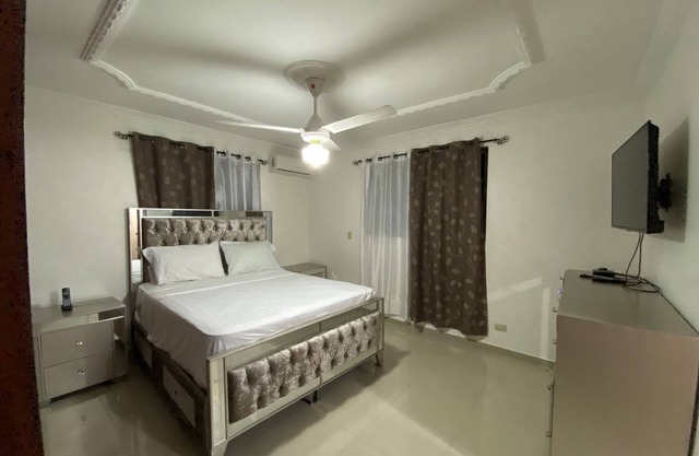 1DR Charming 3-Bedroom Retreat Santo Domingo