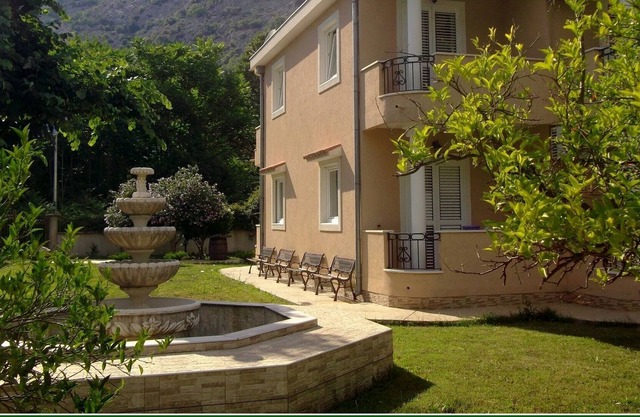 2-bdr ap. with garden, private parking near beach RISAN, KOTOR. bay Montenegro 2