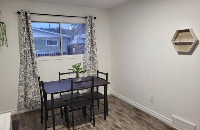 2 bdrm apt 716 23a Ave n Cranbrook BC unit Bn