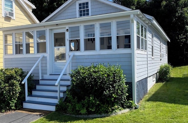 2 Beach Coastal Cottage