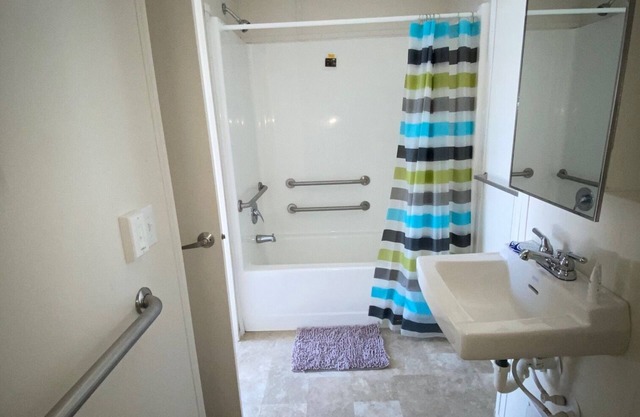 2 Bed, 1 Bath, apartment style crew lodging