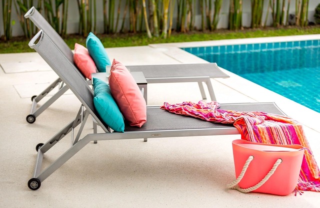 2 bed/2 bath Private Pool and Garden Villa - Stylish, Sophisticated and Fun!