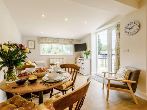 2 Bed in Taunton 83696