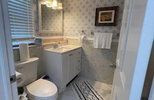 2 bedroom 2 bathroom entire apartment near NYC