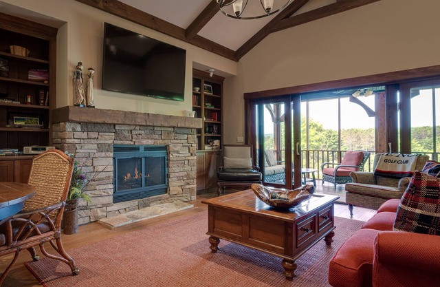 2 Bedroom-4 Bed Cottage Near Local Ski Resorts! Stay at True North Golf Club