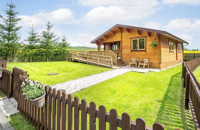 2 bedroom accommodation in Lintlaw near Duns