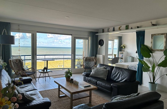 2 bedroom accommodation in Egmond aan Zee