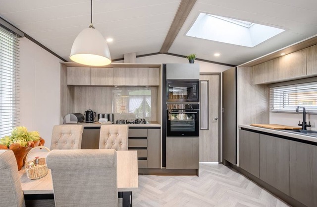 2 bedroom accommodation in Newcastleton, Scottish Borders