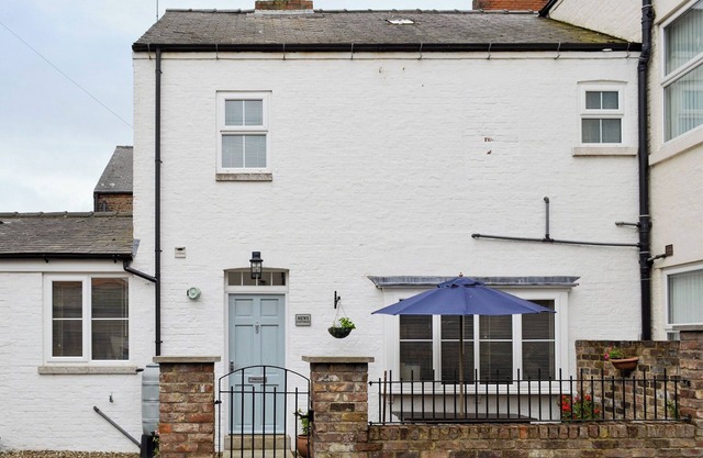 2 bedroom accommodation in Bridlington