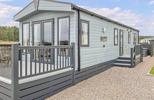 2 bedroom accommodation in Laurenkirk