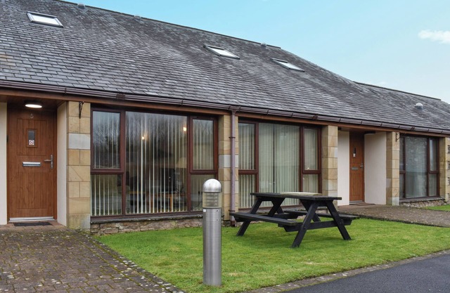 2 bedroom accommodation in Carnforth