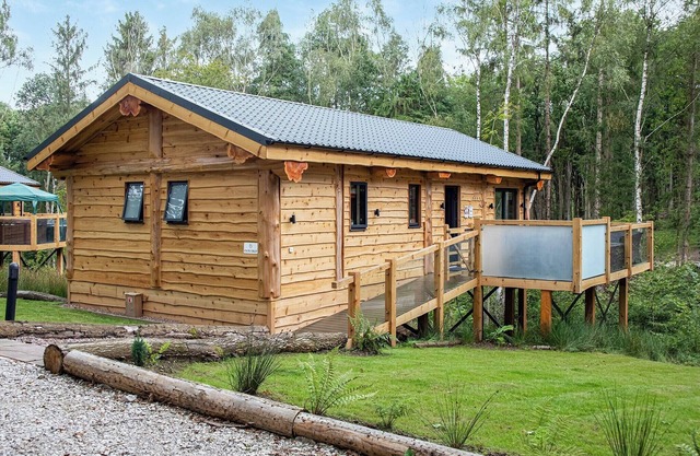2 bedroom accommodation in Ellesmere