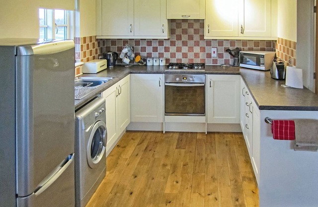 2 bedroom accommodation in Palgrave, Diss