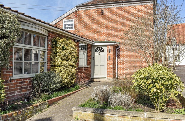 2 bedroom accommodation in Rendham