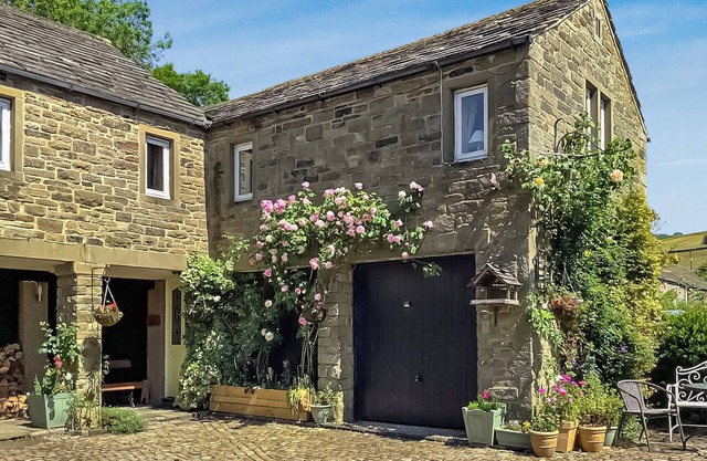 2 bedroom accommodation in Burnsall, near Skipton