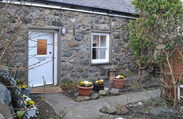 2 bedroom accommodation in Aberdesach, near Caernarfon