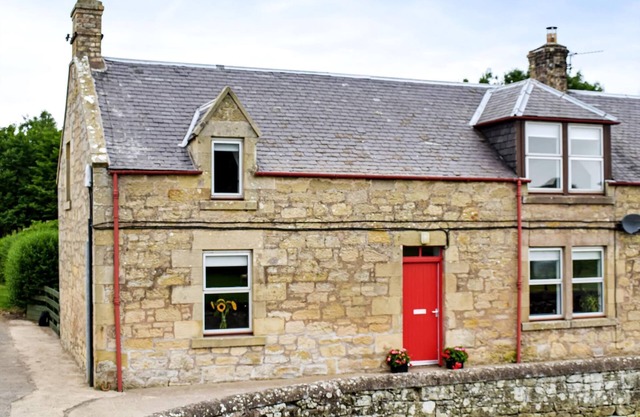 2 bedroom accommodation in Duns