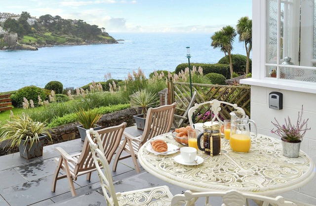 2 bedroom accommodation in Fowey