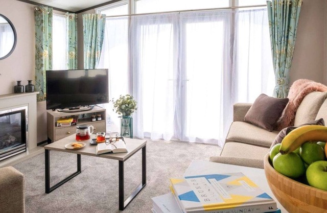 2 bedroom accommodation in Ayr, Ayrshire