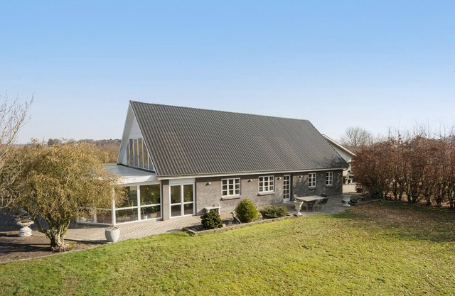 2 bedroom amazing home in Grindsted