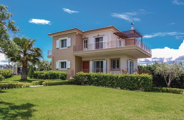 2 bedroom amazing home in Livanates