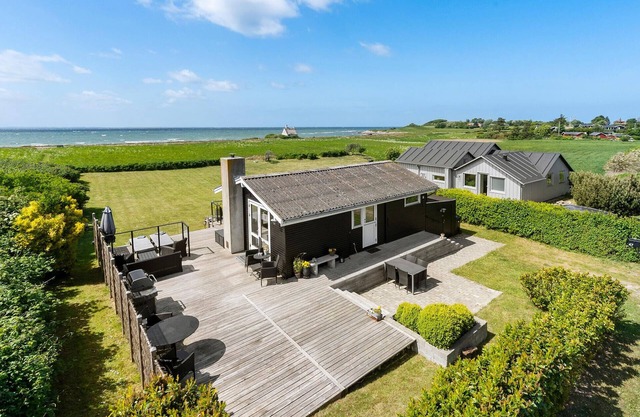 2 bedroom amazing home in Martofte