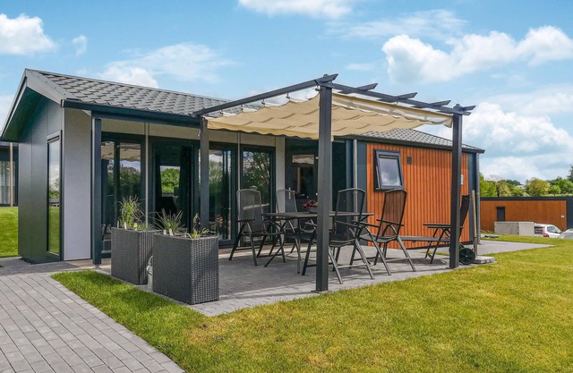 2 bedroom amazing home in Süsel
