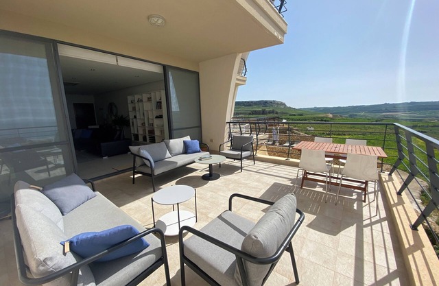 2-bedroom apartment in amazing San Lawrenz with AC, WiFi