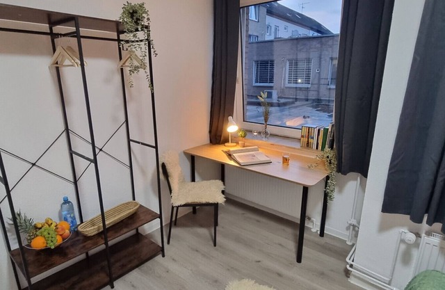2-Bedroom Apartment Near Steintor & Hauptbahnhof