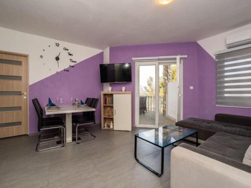 2 Bedroom apartment with Sea view