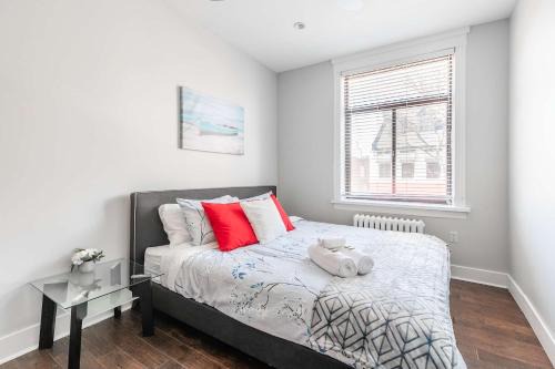 2 Bedroom Apt Near Downtown - King Bed Netflix