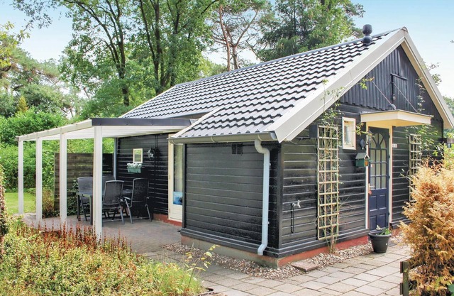 2 bedroom awesome home in Beerze
