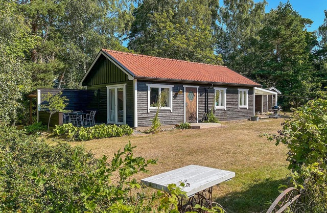 2 bedroom beautiful home in Löderup