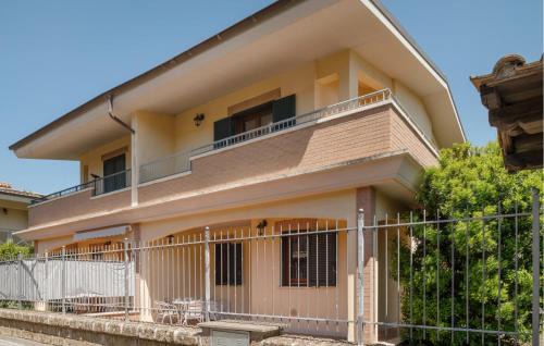 2 Bedroom Beautiful Home In Monterosi