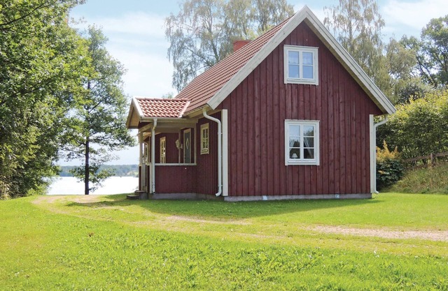 2 bedroom beautiful home in Bolmsö