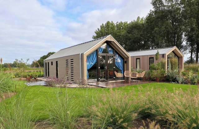 2-bedroom chalet with terrace