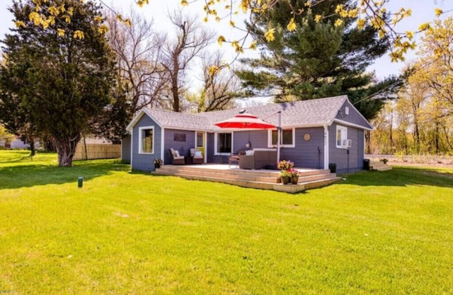 2 bedroom cottage in coloma