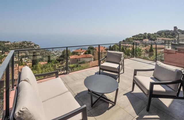 2 bedroom cozy apartment in La Turbie