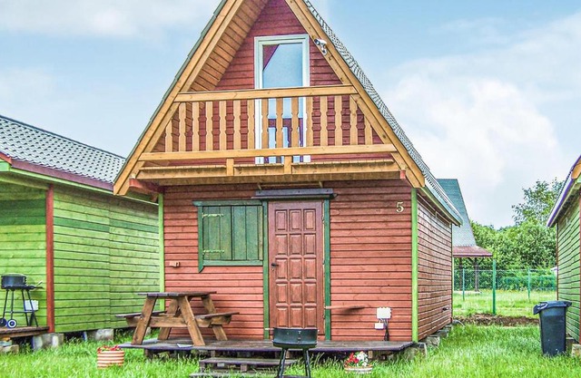 2 Bedroom Cozy Home In Osieki