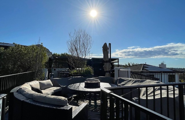 2-bedroom Guest apartment in Carlsbad. Ocean & golf course view & roof top deck