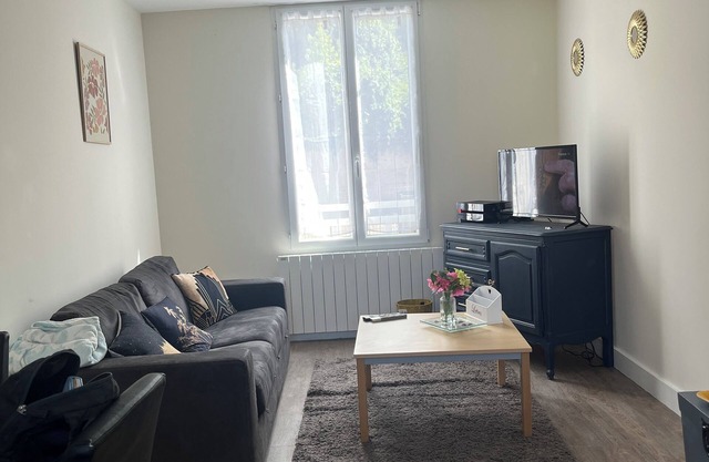 2-BEDROOM HOUSE WITH GARDEN FOR 4 ADULTS AND ONE CHILD