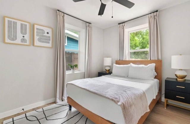 2-bedroom lodge in lovely Austin with WiFi, AC