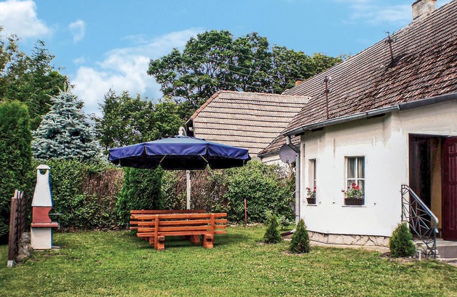 2 bedroom lovely apartment in Retowo 4