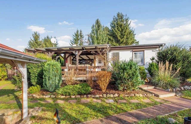 2 bedroom lovely home in Weitendorf