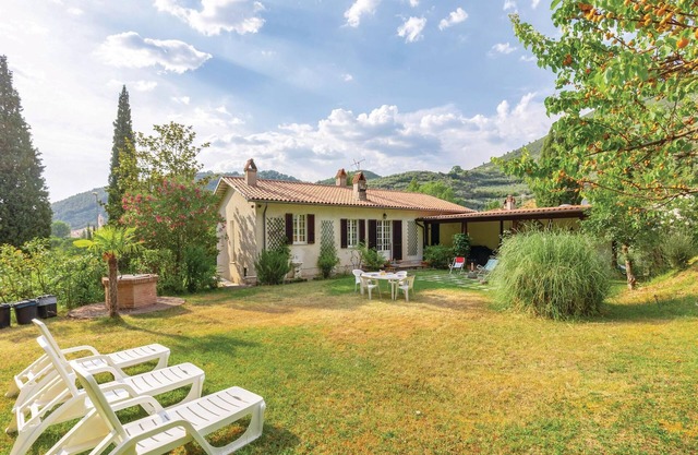 2 bedroom lovely home in Foligno PG
