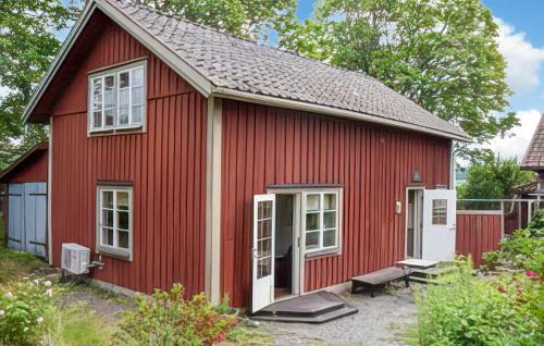 2 Bedroom Lovely Home In Sättersta Tystberga