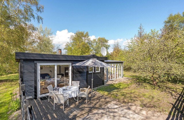 2 bedroom lovely home in Rødby